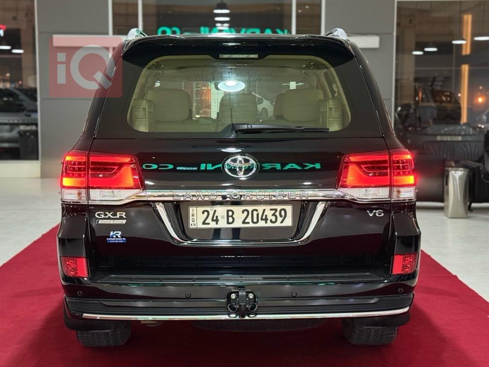 تويوتا لاندكروزر